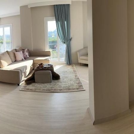 B. Equine Range Hotel Narlidere Εξωτερικό φωτογραφία